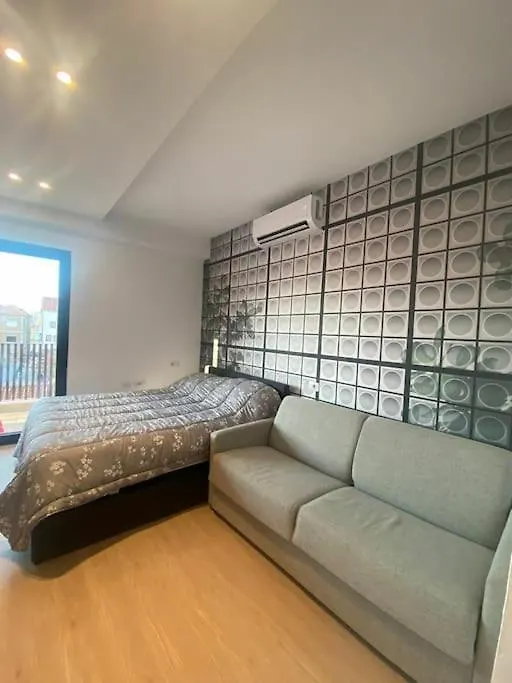 Elida Central Studio Apartment Tirana